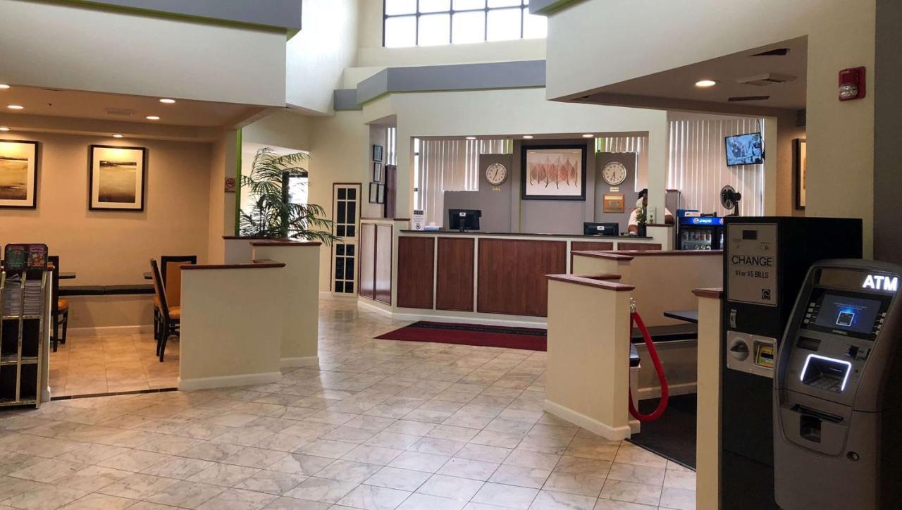 Magnuson Hotel Virginia Beach Bagian luar foto