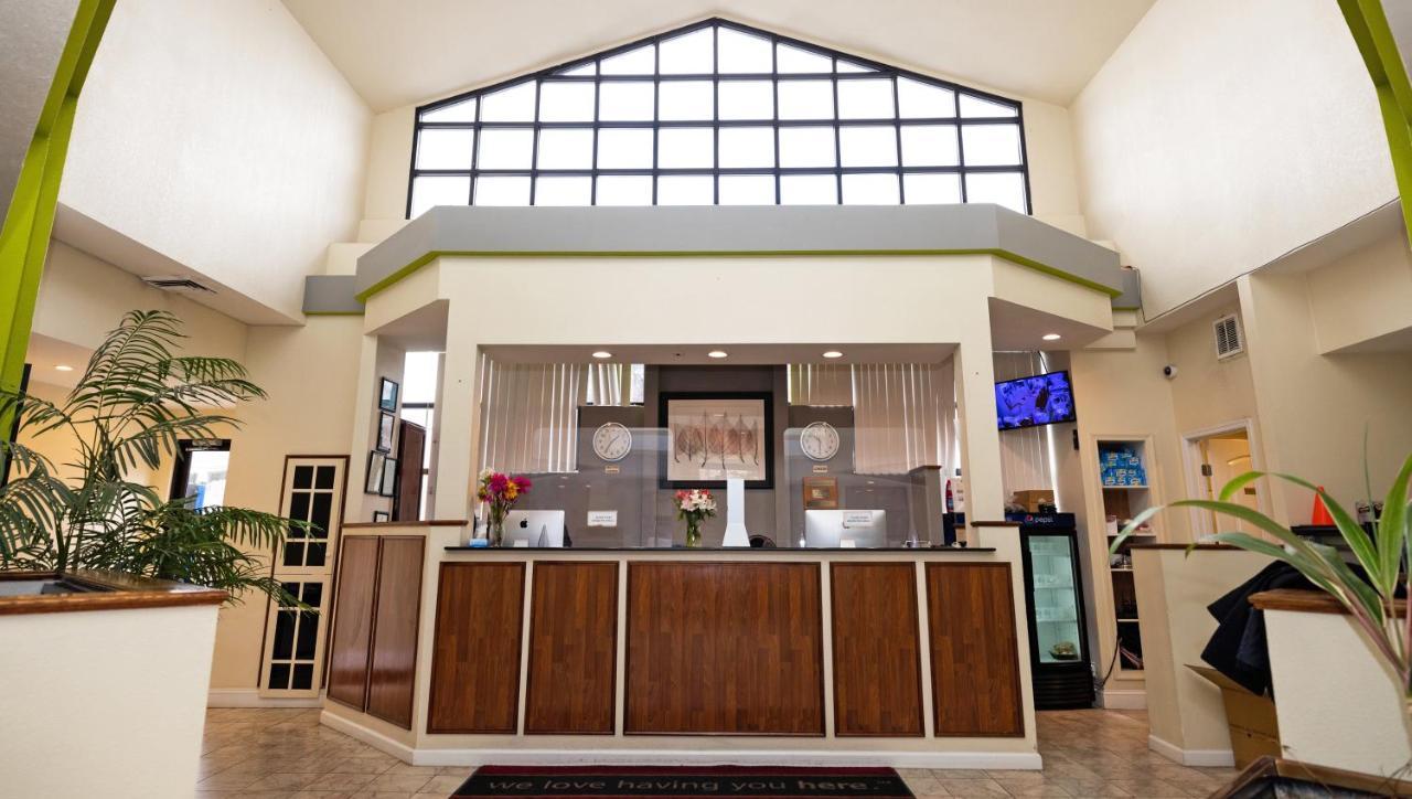 Magnuson Hotel Virginia Beach Bagian luar foto