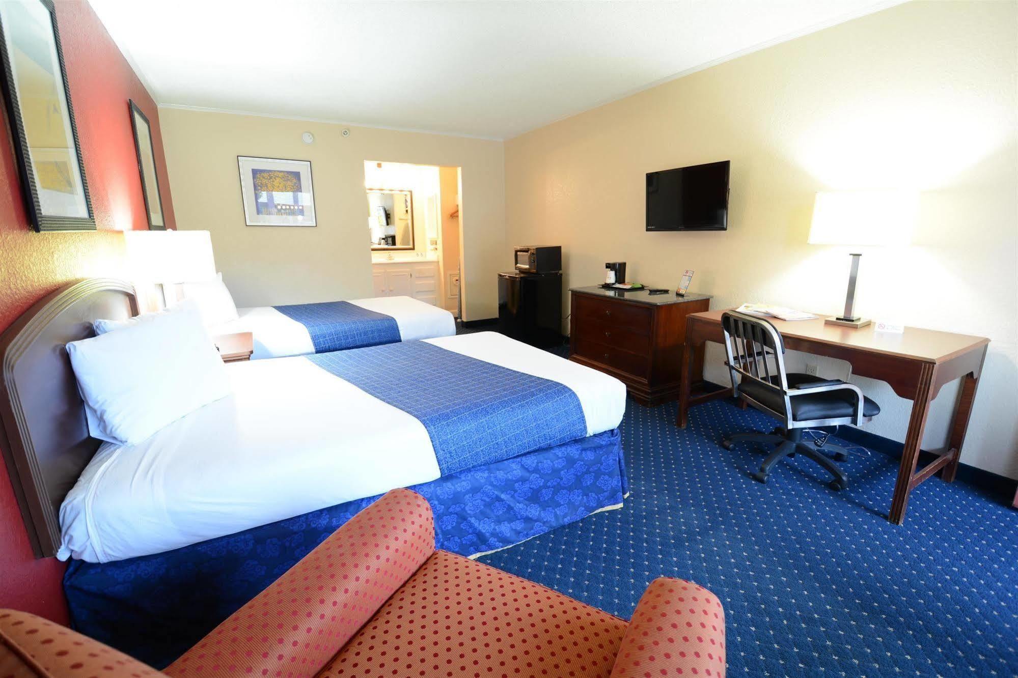 Magnuson Hotel Virginia Beach Bagian luar foto