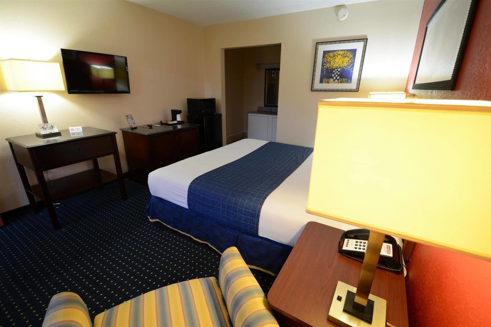 Magnuson Hotel Virginia Beach Bagian luar foto